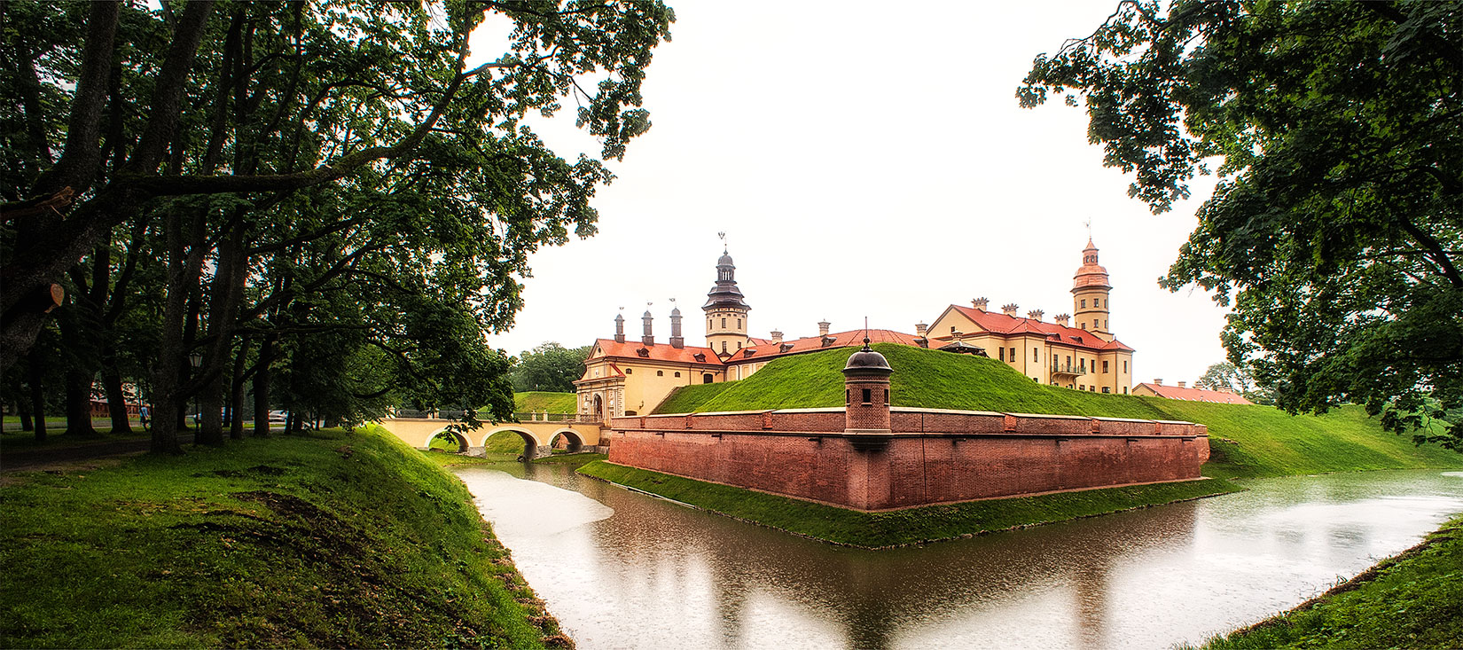 Nesvizh Castle moat, King Radziwiłł's residence.