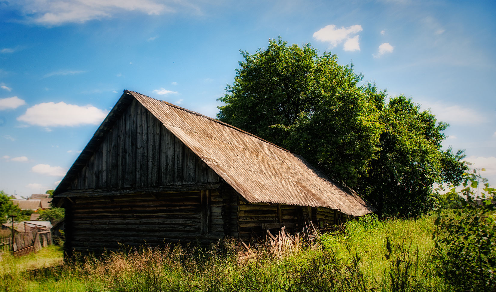 Derewno Barn.